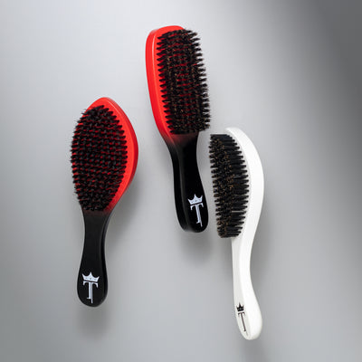 Curved Wave Brush vs. Flat Wave Brush: Understanding the Difference
